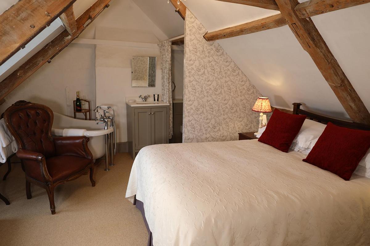 Carrick'S At Castle Farm Hotel Swanton Morley Eksteriør billede